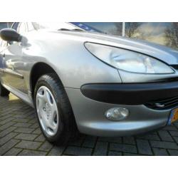 PEUGEOT 206 1.4 5D Gentry / Airco