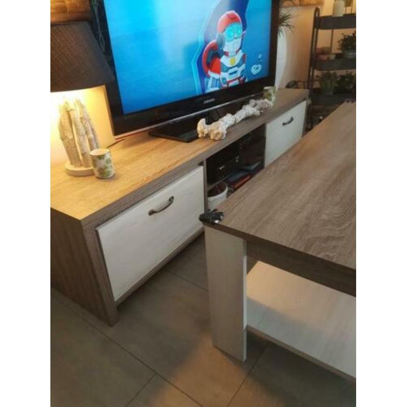 salontafel en tv meubel wit met bruin