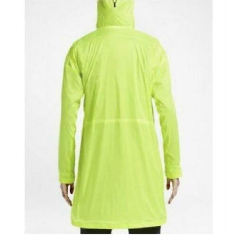 Nike jackje mt L met bijbehorende regenjas nieuw