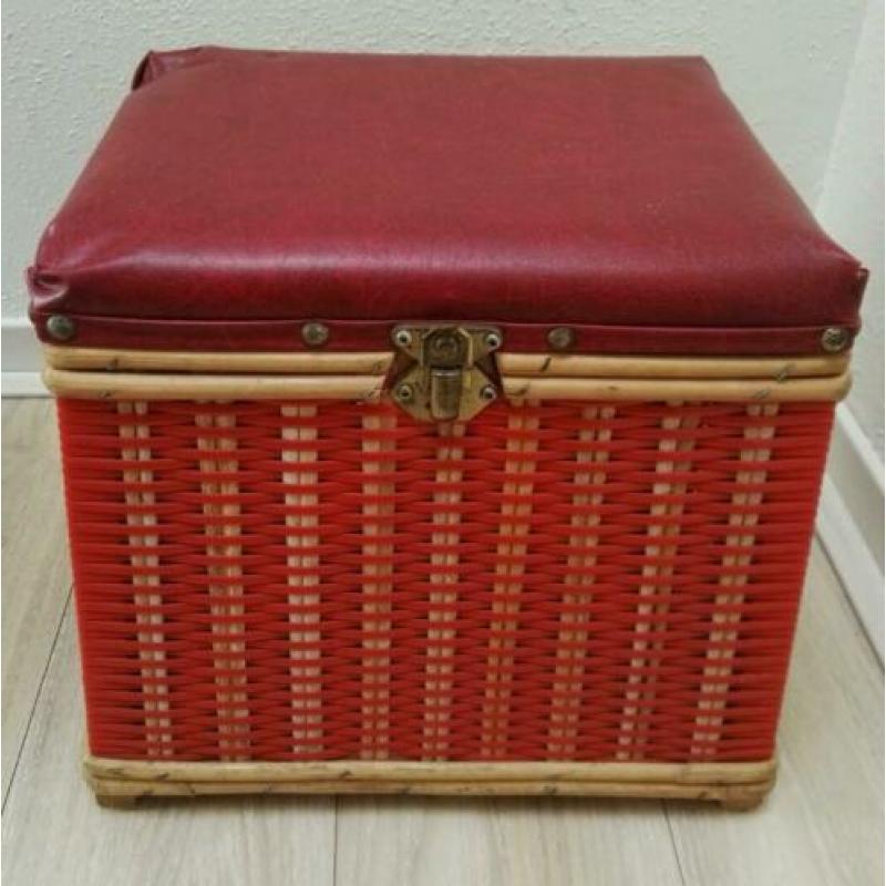Vintage rieten viskoffertje