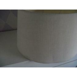 Te koop crème linnen lampenkap: H 25 cm, diameter 36 -46 cm