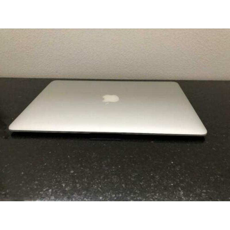 MacBook Air 13-inch 256GB 2014