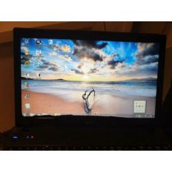 €50,- Acer aspire 5253 laptop met wat valschade