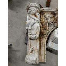 Antieke, zeer originele, marmeren schouw met engelen (ombouw