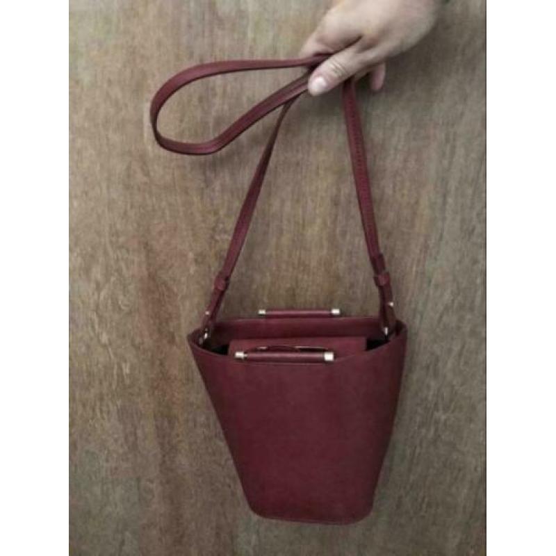 &Other Stories Bordeaux leather bucket bag zgan