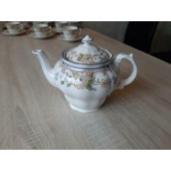 Servies Royal Doulton 'the Majestic Collection'