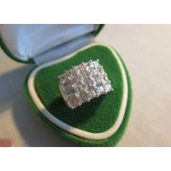 Zware zilveren ring vol vierkante zirkonias SALE 10 euro!