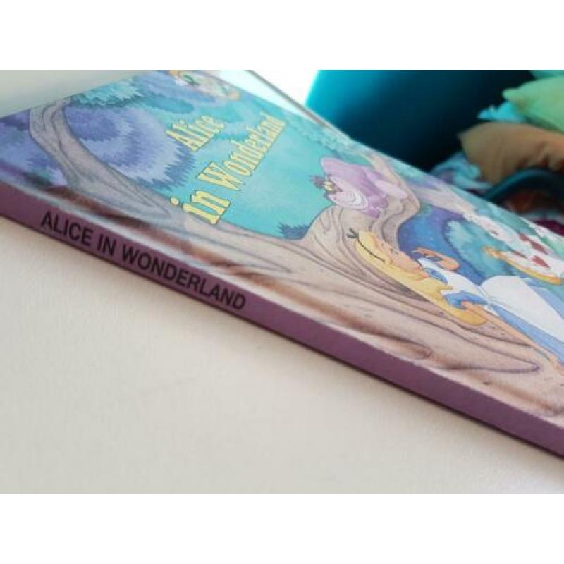 Disney boekje, Alice in Wonderland
