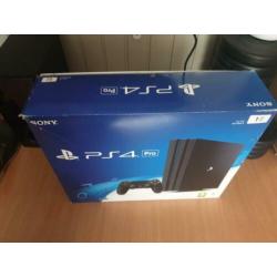 Sony Playstation 4 Pro 1TB Incl. 8 Games