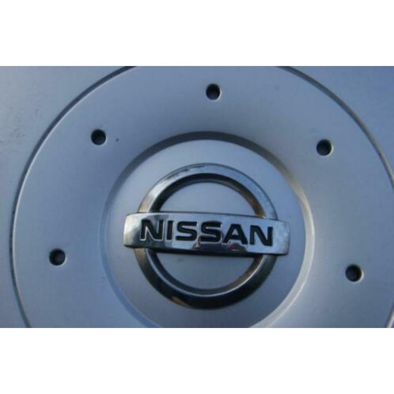 Wieldop Nissan Almera 15 inch (Model 2)